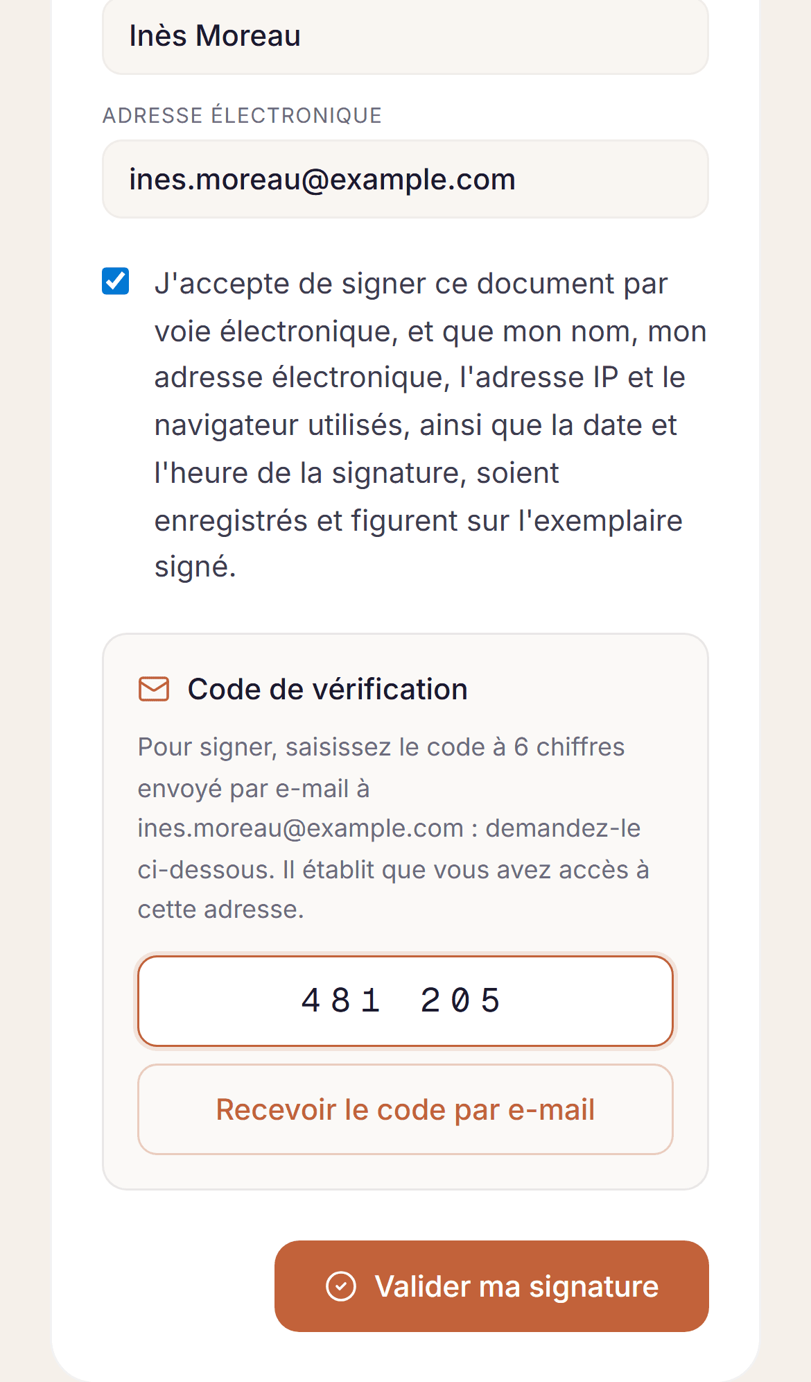 Signature à distance d'un bail sur téléphone : nom et adresse de la locataire, consentement, puis code de vérification à 6 chiffres reçu par email.